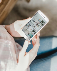 Emilie Drouin Communication, une entreprise spécialisée dans en Slow Communication et dans les stratégies de contenus pour les entreprises actrices du changement et de la transition écologique